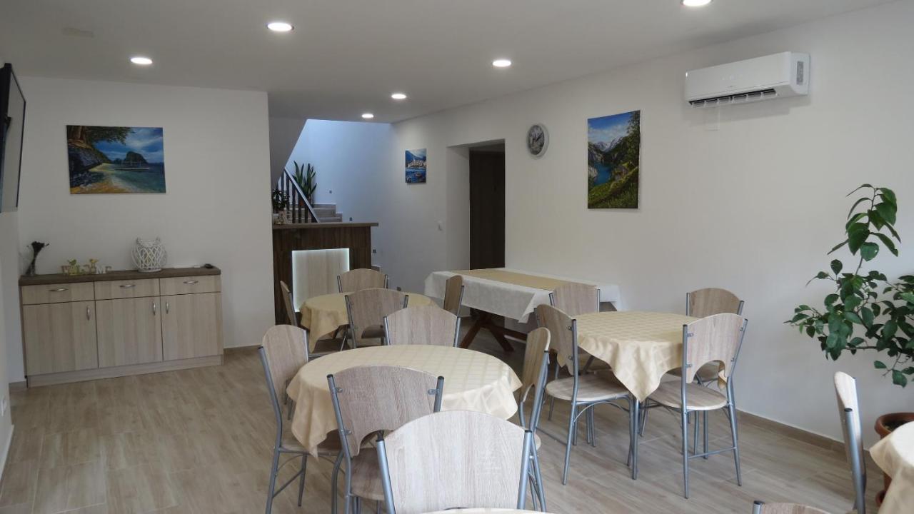 Mura Regnum Panzio Bed & Breakfast Tormafolde Exterior photo